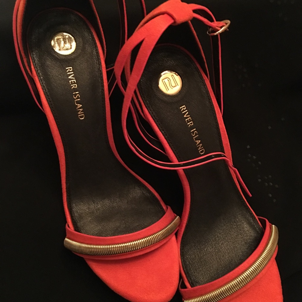 Suede River Island Orange and Black 4.5 inch heels